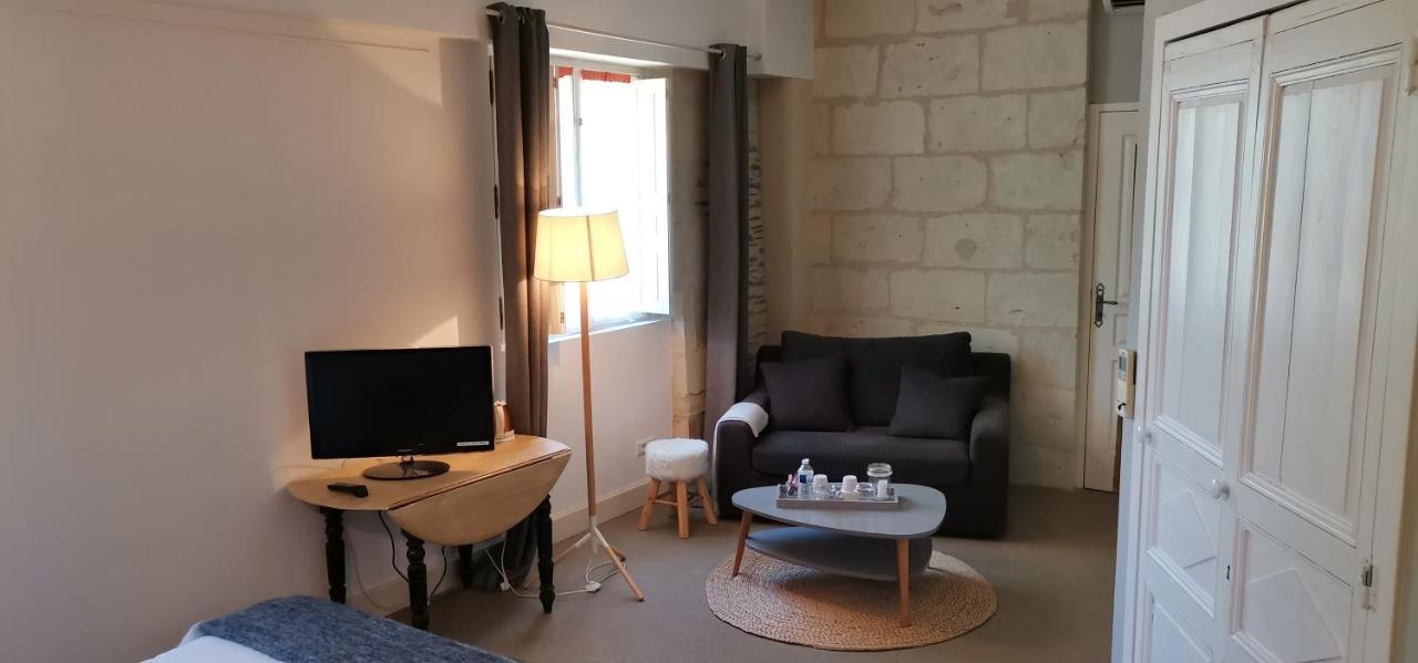 Bed and Breakfast La Demeure Du Goupil Brissac-Quince Exterior foto