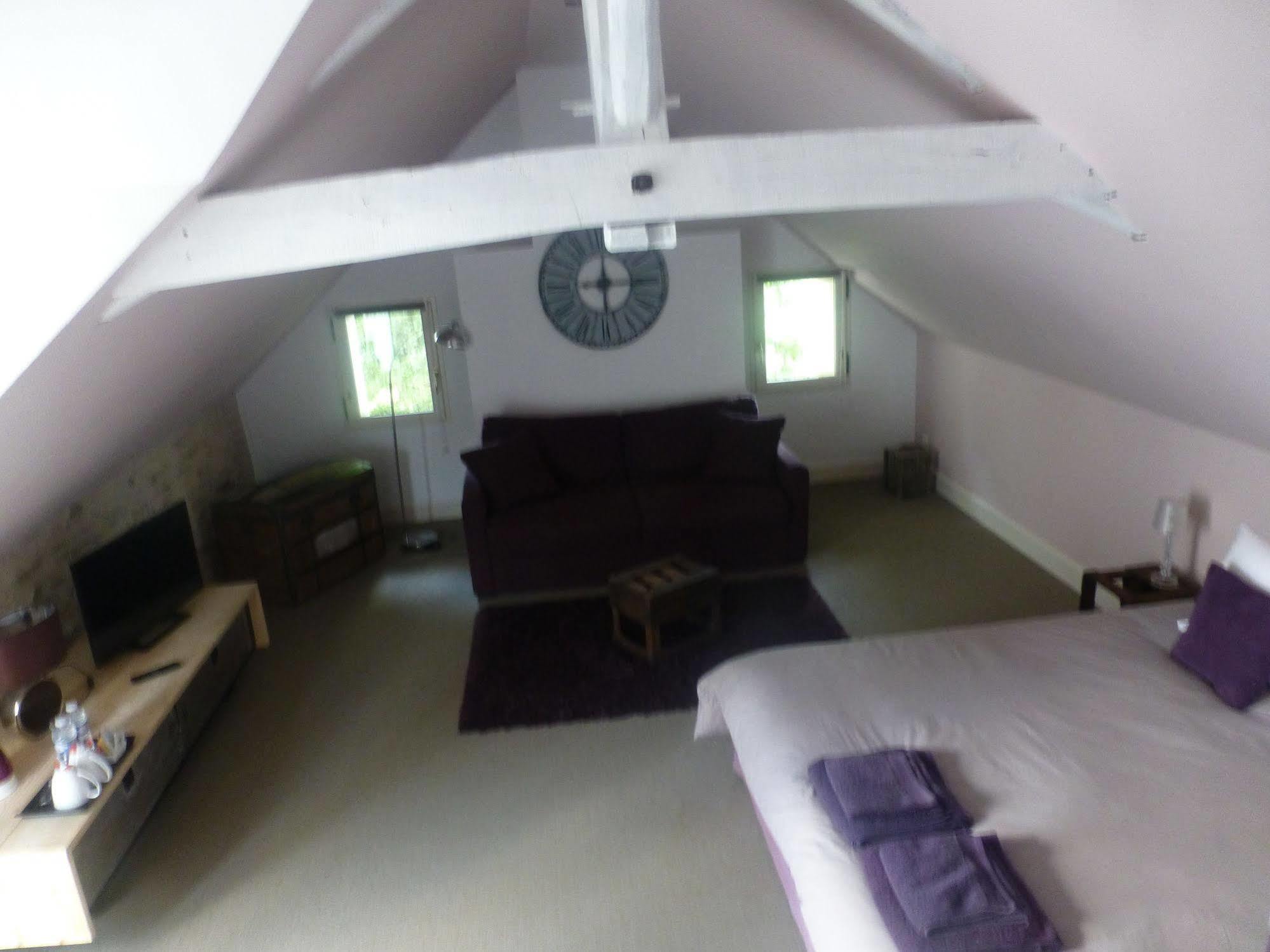 Bed and Breakfast La Demeure Du Goupil Brissac-Quince Exterior foto