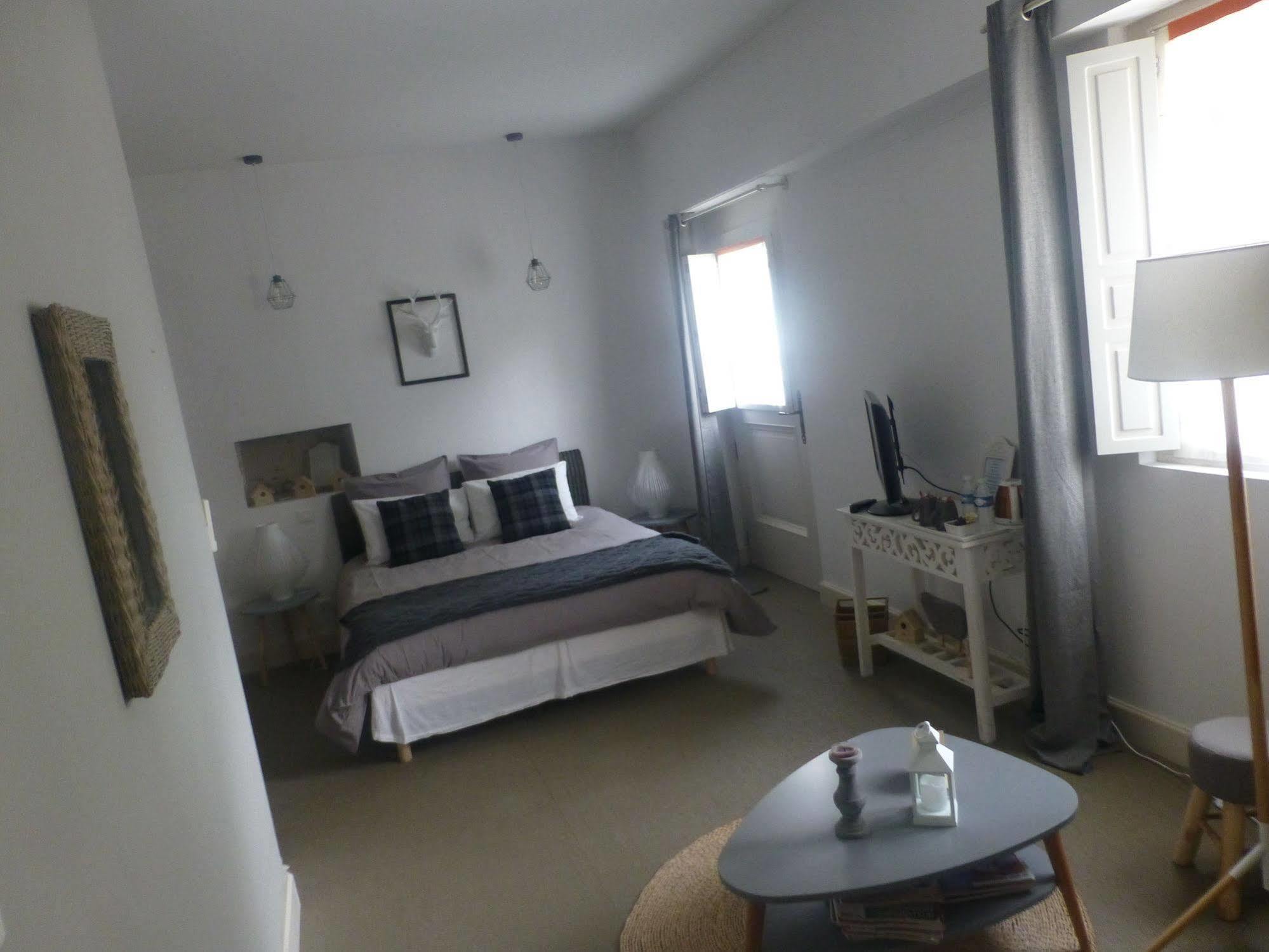 Bed and Breakfast La Demeure Du Goupil Brissac-Quince Exterior foto
